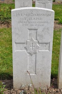 Etaples Military Cemetery - Clarke, Thomas