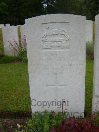 Etaples Military Cemetery - Clarkson, J W