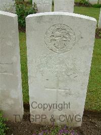 Etaples Military Cemetery - Claxton, Charles Walter