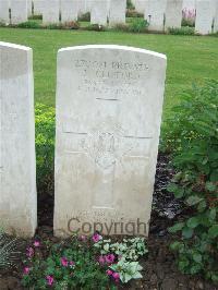 Etaples Military Cemetery - Clifford, J