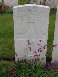 Etaples Military Cemetery - Cocks, Ralph John