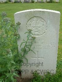 Etaples Military Cemetery - Cole, Cyril Lawson