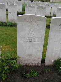 Etaples Military Cemetery - Cole, G