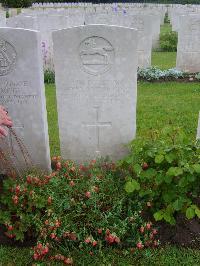 Etaples Military Cemetery - Cole, Henry Victor