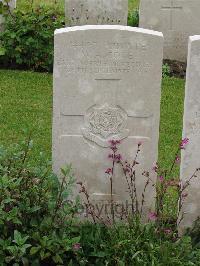 Etaples Military Cemetery - Cole, Walter Albert