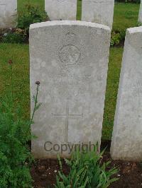 Etaples Military Cemetery - Collier, T