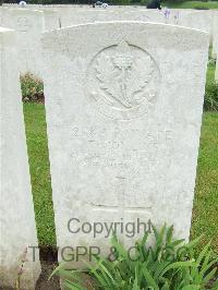 Etaples Military Cemetery - Collins, Thomas