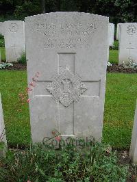 Etaples Military Cemetery - Colman, Reg