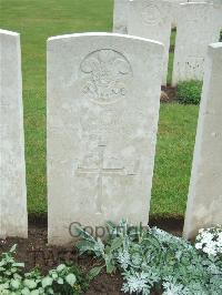 Etaples Military Cemetery - Cook, Eric Ernest