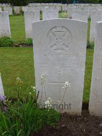 Etaples Military Cemetery - Cook, W A