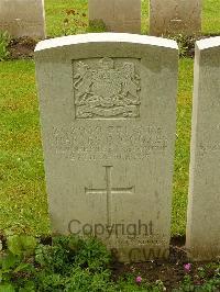 Etaples Military Cemetery - Cookes, Charles C.