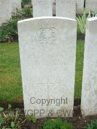 Etaples Military Cemetery - Cope, R C