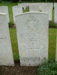 Etaples Military Cemetery - Coppin, B G