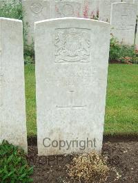 Etaples Military Cemetery - Corfield, Thomas James