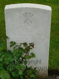 Etaples Military Cemetery - Cornwall, Joseph John