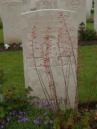 Etaples Military Cemetery - Corps, William Charles