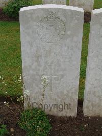 Etaples Military Cemetery - Corsie, R