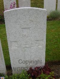 Etaples Military Cemetery - Cotton, A E