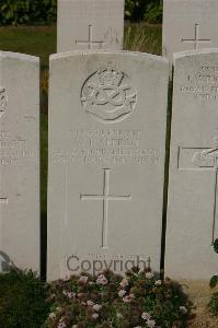 Tincourt New British Cemetery - Affron, W R