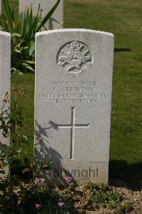 Tincourt New British Cemetery - Atkinson, S