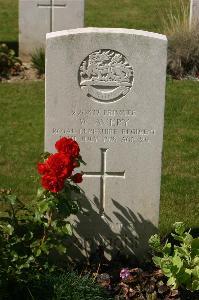 Tincourt New British Cemetery - Avery, W