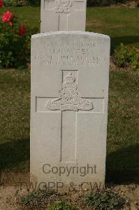 Tincourt New British Cemetery - Ayres, J G