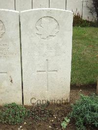 Hangard Wood British Cemetery - Gray, H H