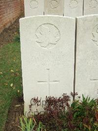 Hangard Wood British Cemetery - Legault, P E