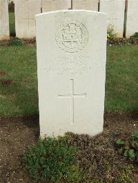 Hangard Wood British Cemetery - Linge, Edwin