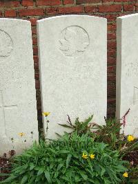 Hangard Wood British Cemetery - Pentland, W A