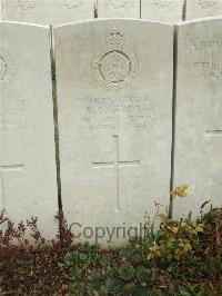 Hangard Wood British Cemetery - Underdown, Thomas Rouse