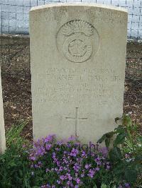 Albert Communal Cemetery Extension - Barnett-Barker, Randle