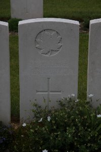 Albert Communal Cemetery Extension - Beveridge, Alexander