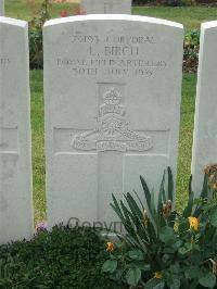 Albert Communal Cemetery Extension - Birch, Leonard