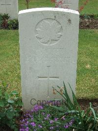 Albert Communal Cemetery Extension - Bisset, George Duncan