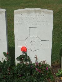 Albert Communal Cemetery Extension - Bristow, Marenza