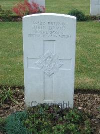 Albert Communal Cemetery Extension - Davie, John