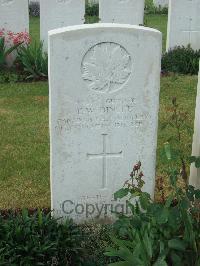 Albert Communal Cemetery Extension - Dingle, Evelyn Wood