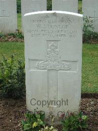 Albert Communal Cemetery Extension - Dunlop, W J