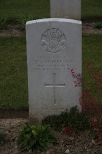 Albert Communal Cemetery Extension - Griffiths, Daniel James