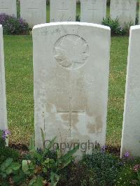 Albert Communal Cemetery Extension - Hay, Oswald