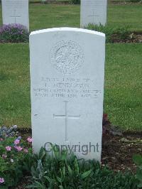 Albert Communal Cemetery Extension - Henderson, Frank