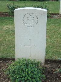 Albert Communal Cemetery Extension - Holland, J J