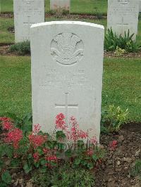 Albert Communal Cemetery Extension - Hughes, Fredrick George