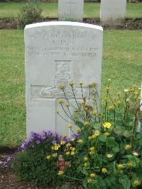 Albert Communal Cemetery Extension - Japp, Alexander