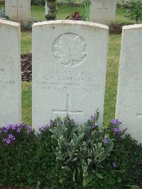 Albert Communal Cemetery Extension - Landstrom, G A