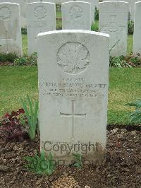 Albert Communal Cemetery Extension - Maguire, Gordian Francis