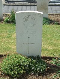 Albert Communal Cemetery Extension - Mason, C E