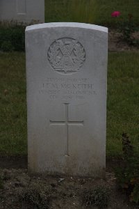 Albert Communal Cemetery Extension - McKeith, J F M