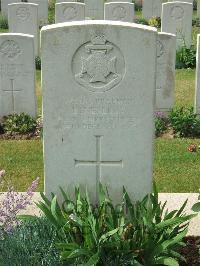 Albert Communal Cemetery Extension - Nesling, E